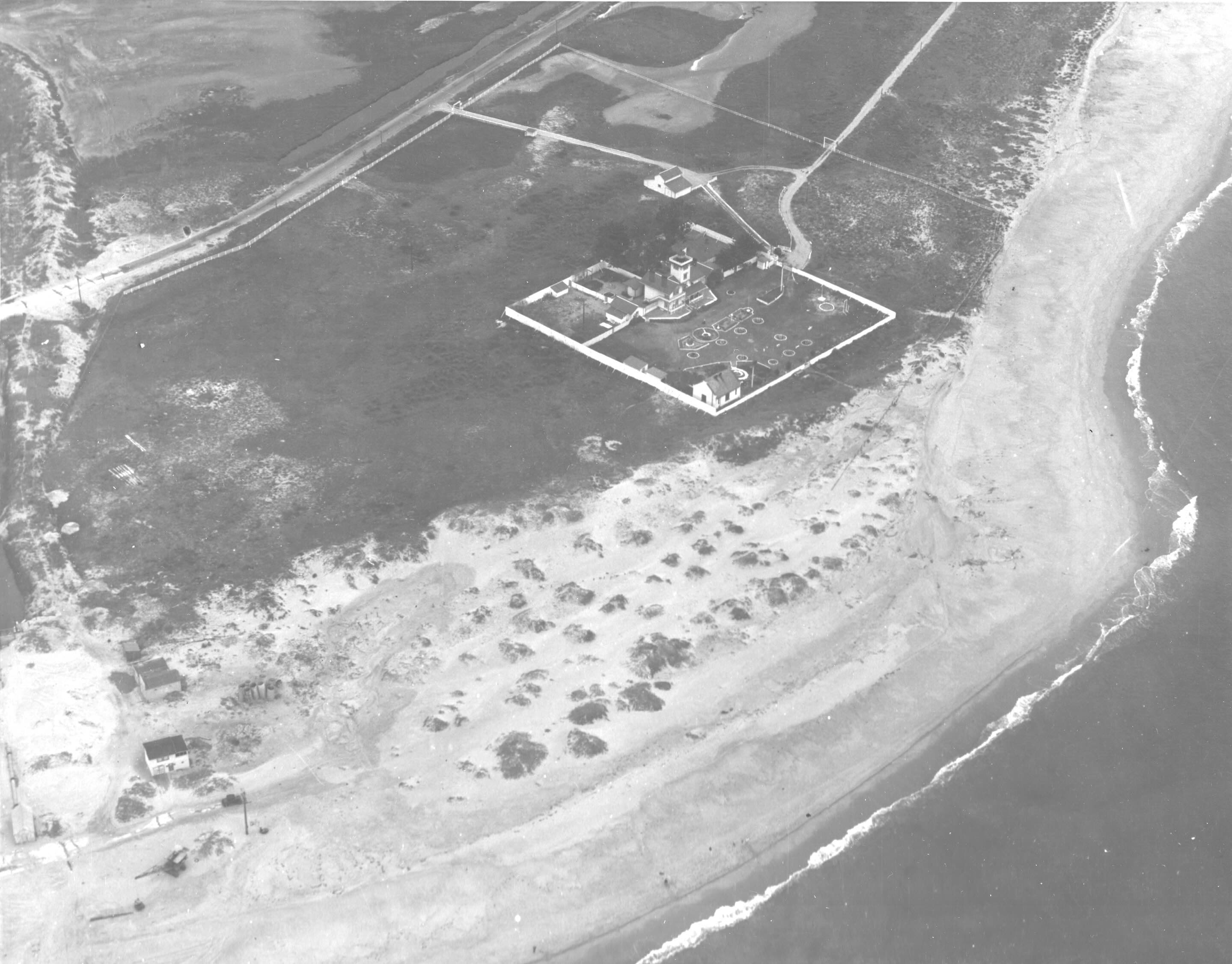 Point Hueneme - Aerial Of The Original Station | USLHS Digital Archive