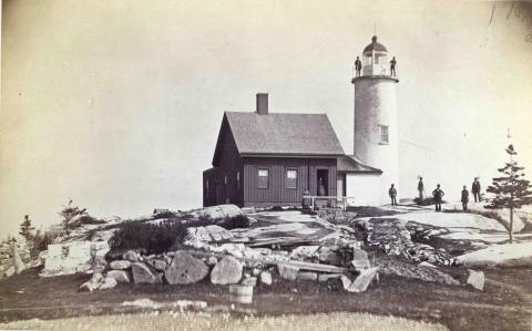 Baker Island light station 