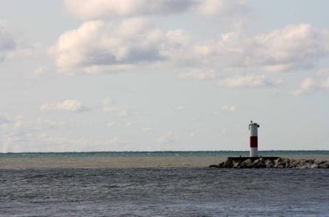 Two Rivers Harbor Entrance - Striped | USLHS Digital Archive