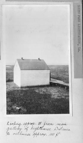 oil house of station