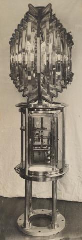 pedestal with lens