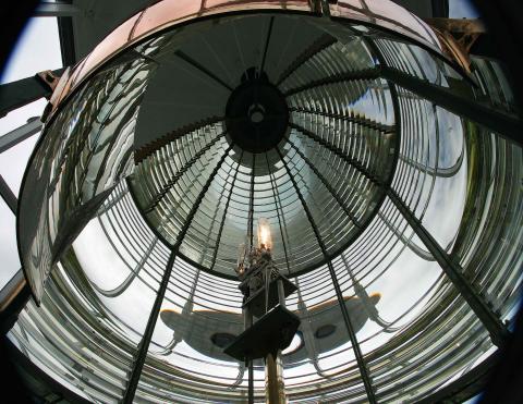 bulb changer in lens
