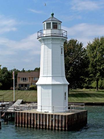Grosse Isle North Channel Range Front