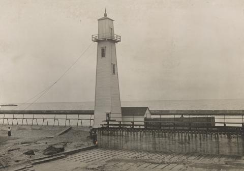 Lorain Range Rear OH 1911 NA 26-LG-46-12-ac.jpg