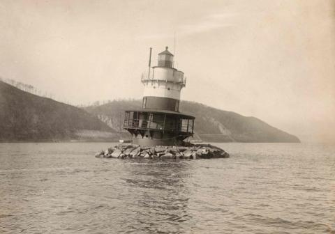 Rockland Lake Light