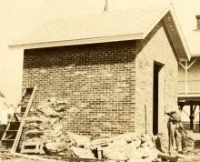 Point Bolivar TX Oil House NA 26-lg-34-31c-2015-001-ac.jpg