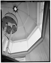 pedestal to modern optic